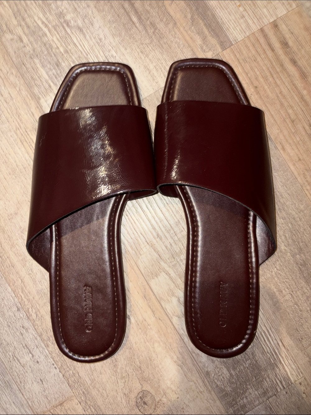 Old Navy Faux Slide Sandals in Dark Chocolate Brown Size 8
